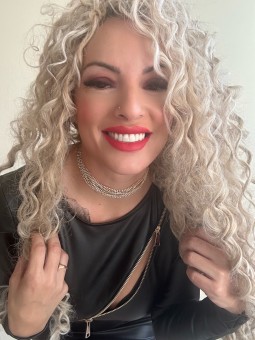 Gargantilla Diamantes Dorada